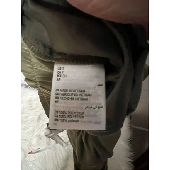 Bar III forest green paper bag pants Size Small - Picture 6 of 6